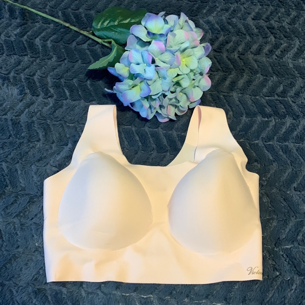 Blush Victoria Secret sports bra